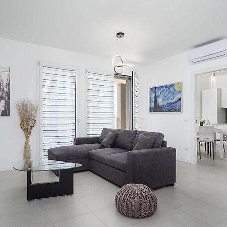 Martesana Apartment Милано Стая снимка